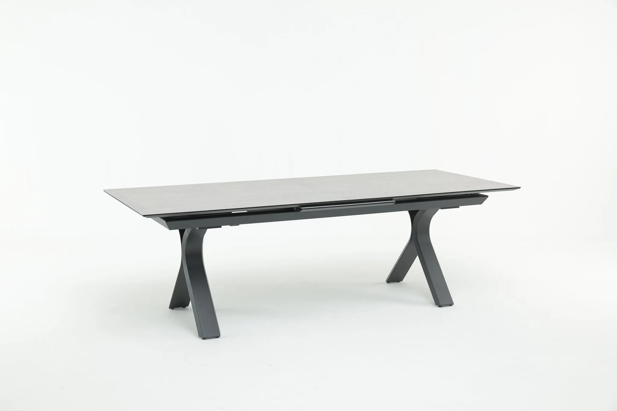 CITOVA Extendable Outdoor Dining Table