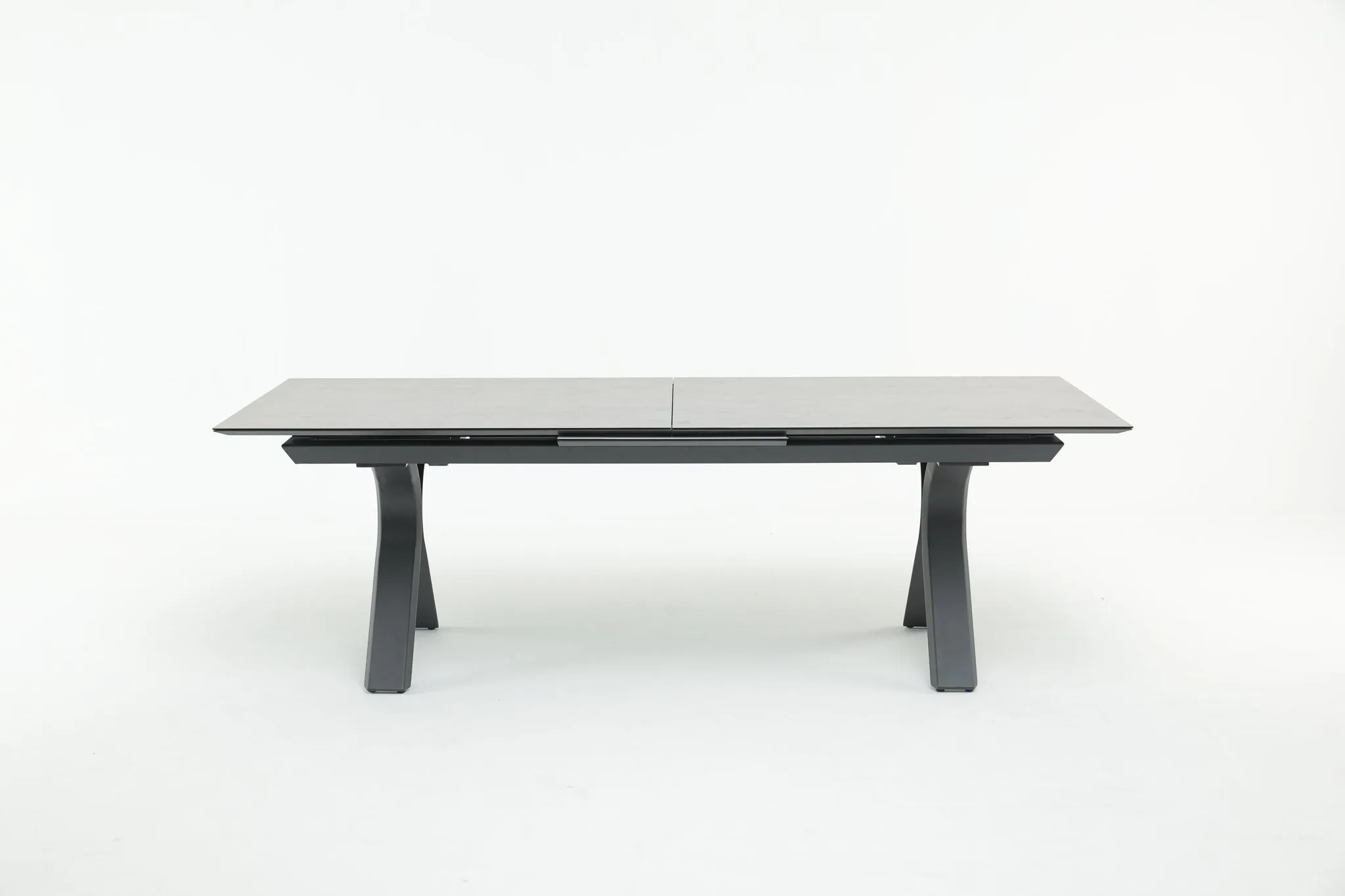 CITOVA Extendable Outdoor Dining Table